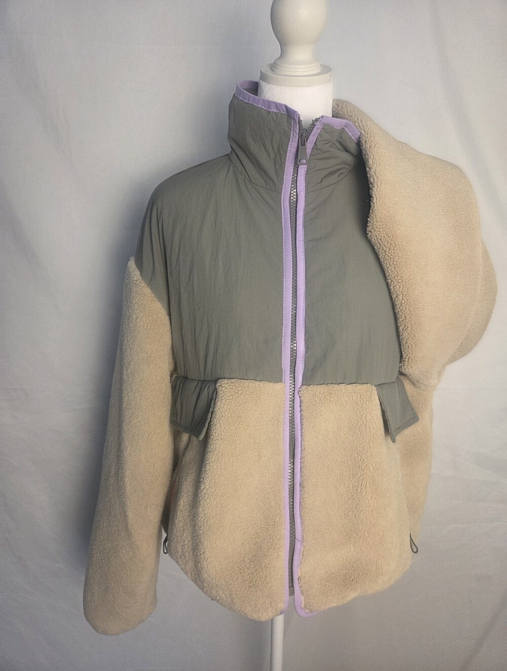 Zara Beige Sherpa and Gray Puffer Jacket with Lilac Trim - Picture 2 of 5